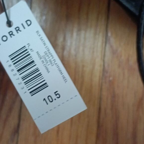 Torrid Women's Black Heels sz 10.5 WW - Picture 4 of 10